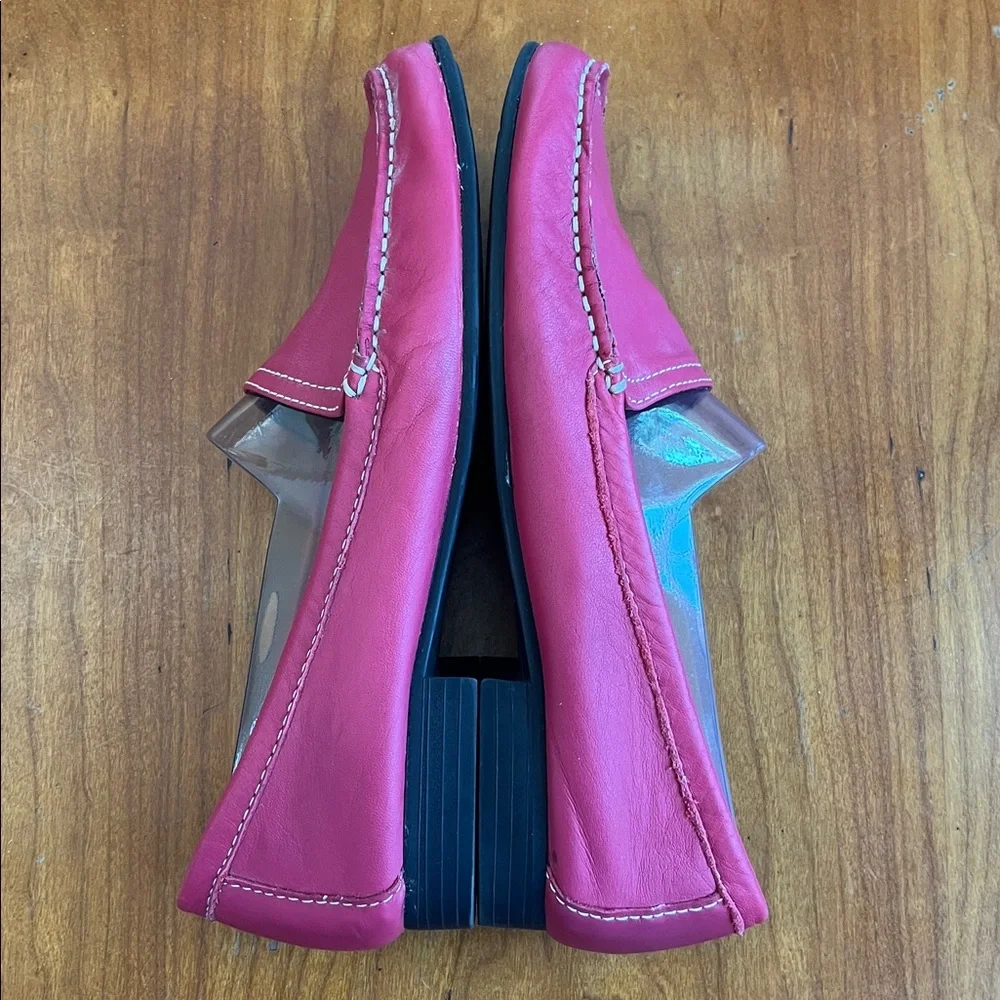 Naturalizer Simmons Coral Pink Leather Loafers w/Cushioned Suede Insoles.  7.5W - Picture 7 of 10